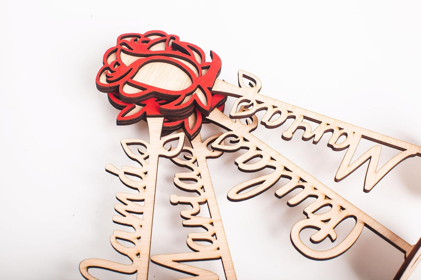Olesea Rosa de Madera Personalizada Día de la Madre, Día del Libro, San Valentín, Aniversario personalizable Regalo Original Rosa Sant Jordi, La Bella y la Bestia, Decoración Bodas (Rosa Madera)